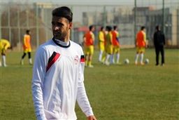 نوراللهی در مقابل پرسپولیس فیکس شد