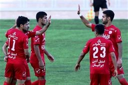 پرسپولیس مسلمان را با احمدزاده جابجا کرد